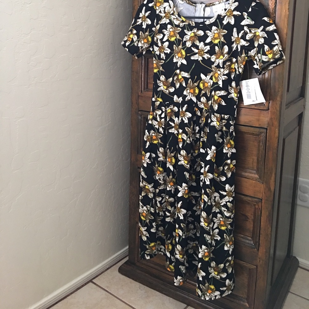 Lularoe Amelia dress xs Tulips
