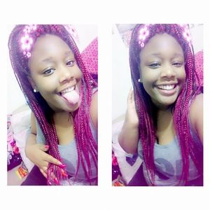 Meet your Posher, Alexis