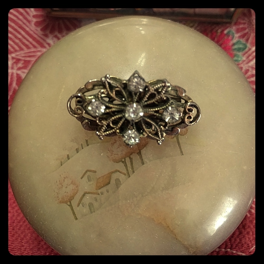 Vintage art deco brooch