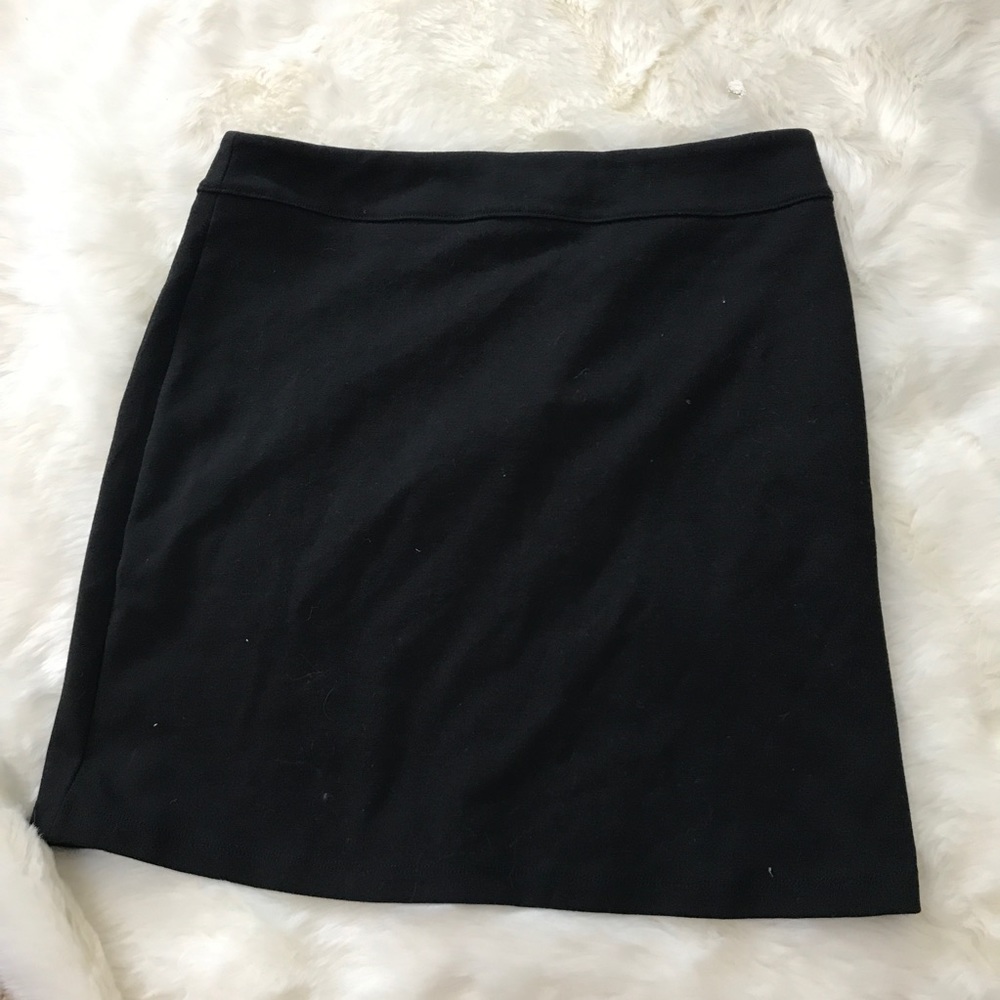 NWT SILENCE and NOISE BLACK PONTE KNIT SKIRT sz L - Picture 4 of 8
