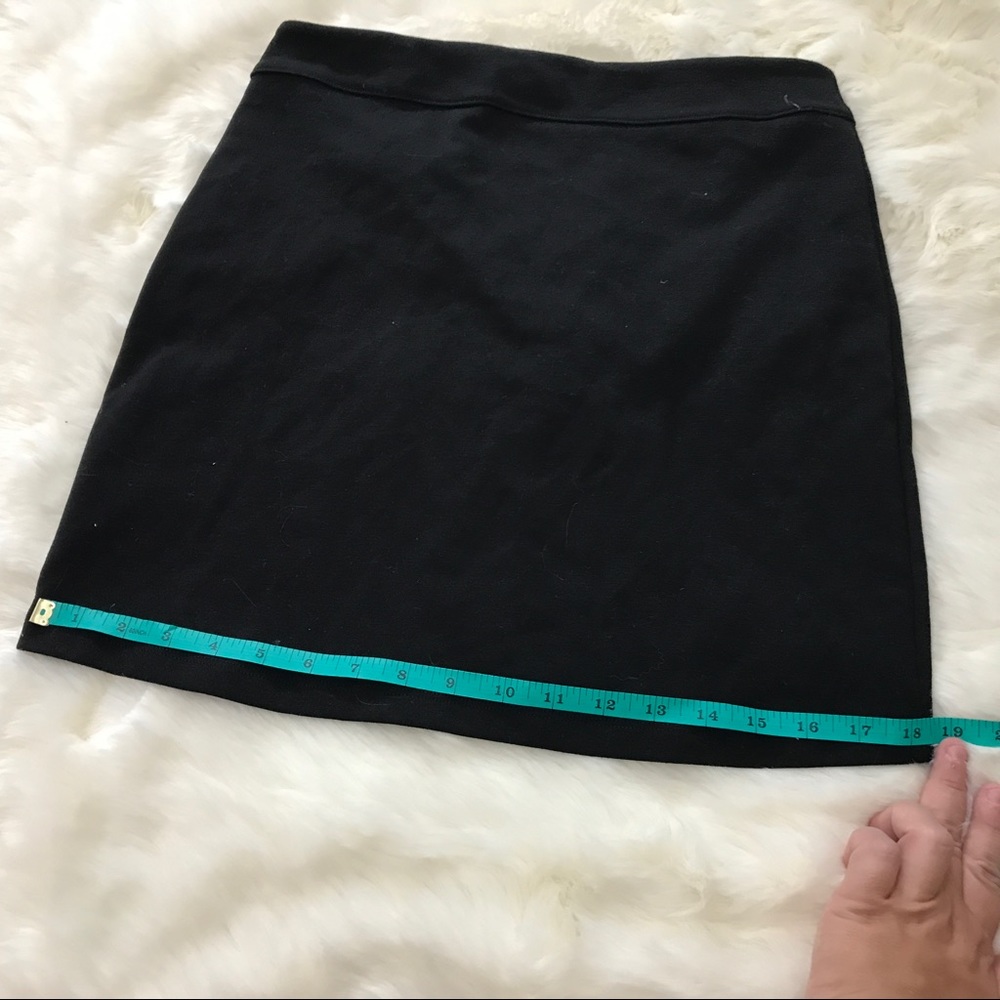 NWT SILENCE and NOISE BLACK PONTE KNIT SKIRT sz L - Picture 8 of 8