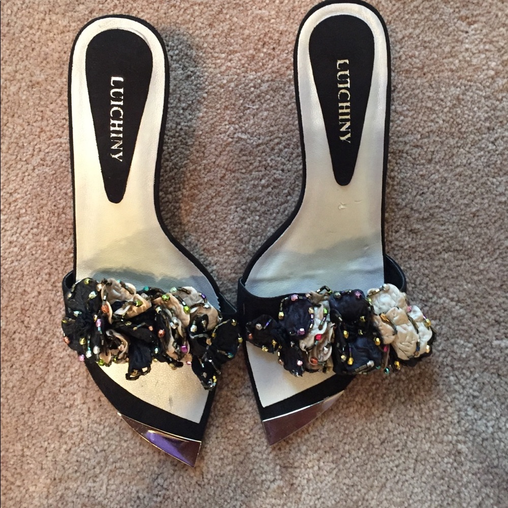 Adorable heels by Luichiny