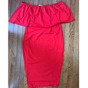 Red off the shoulder midi dress💃🏾