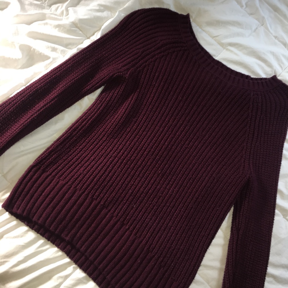 Burgundy Sweater🖤