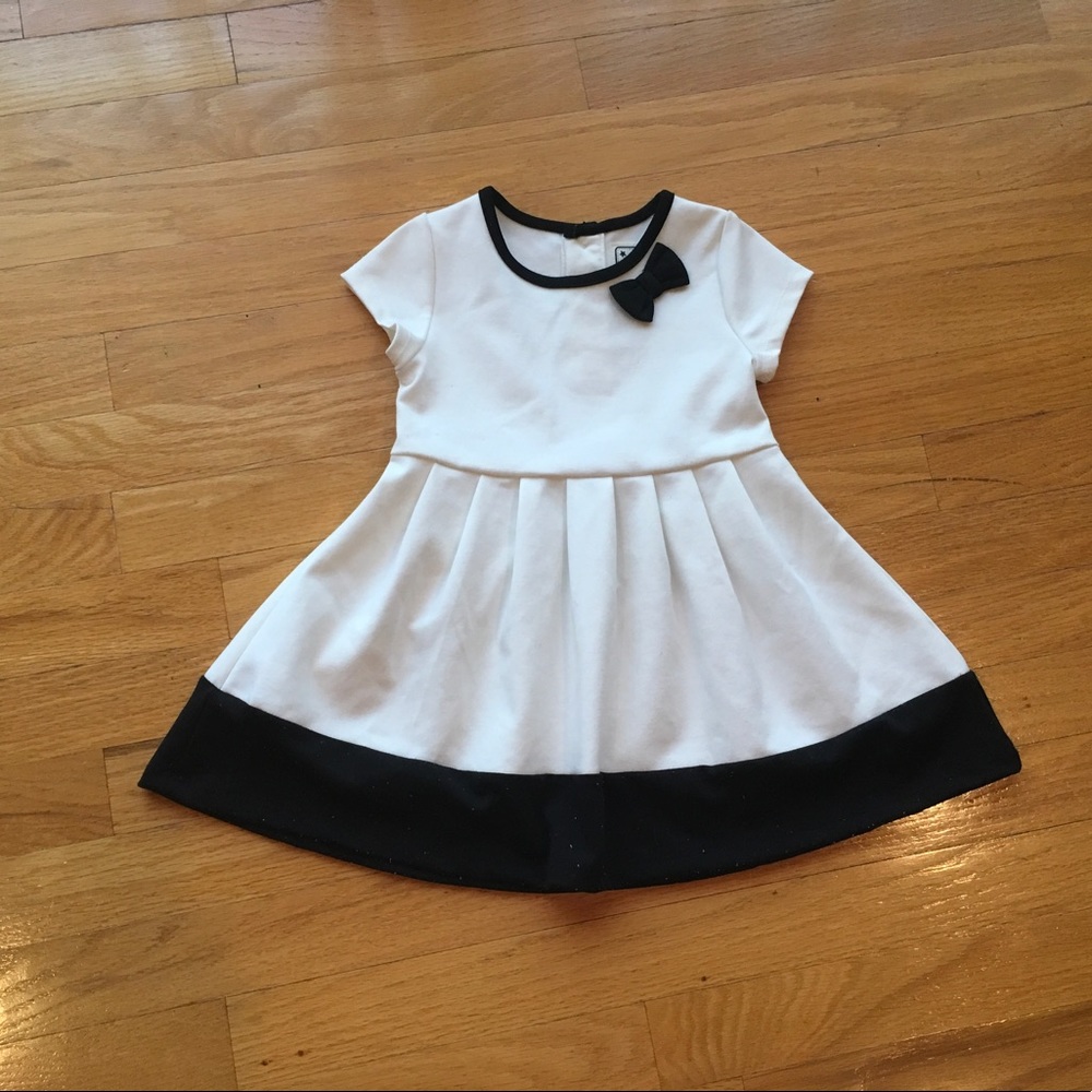 Toddler girls Dress 👗