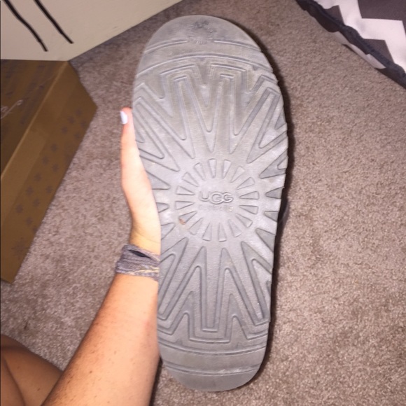 uggs - Picture 4 of 6