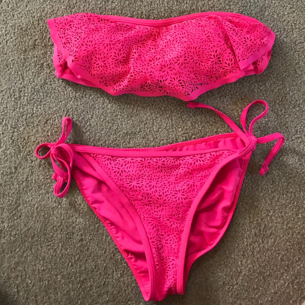 Pink bikini set