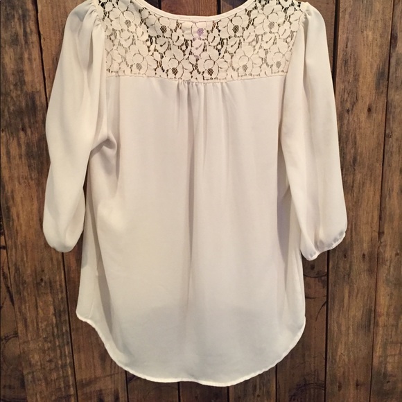 High-Low Top by Alya - Picture 5 of 6