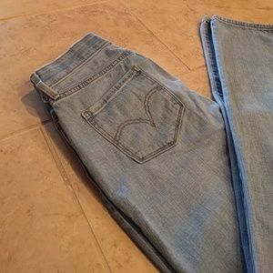 Levi's light rinse 525 straight leg jeans