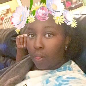 Meet your Posher, Shamika