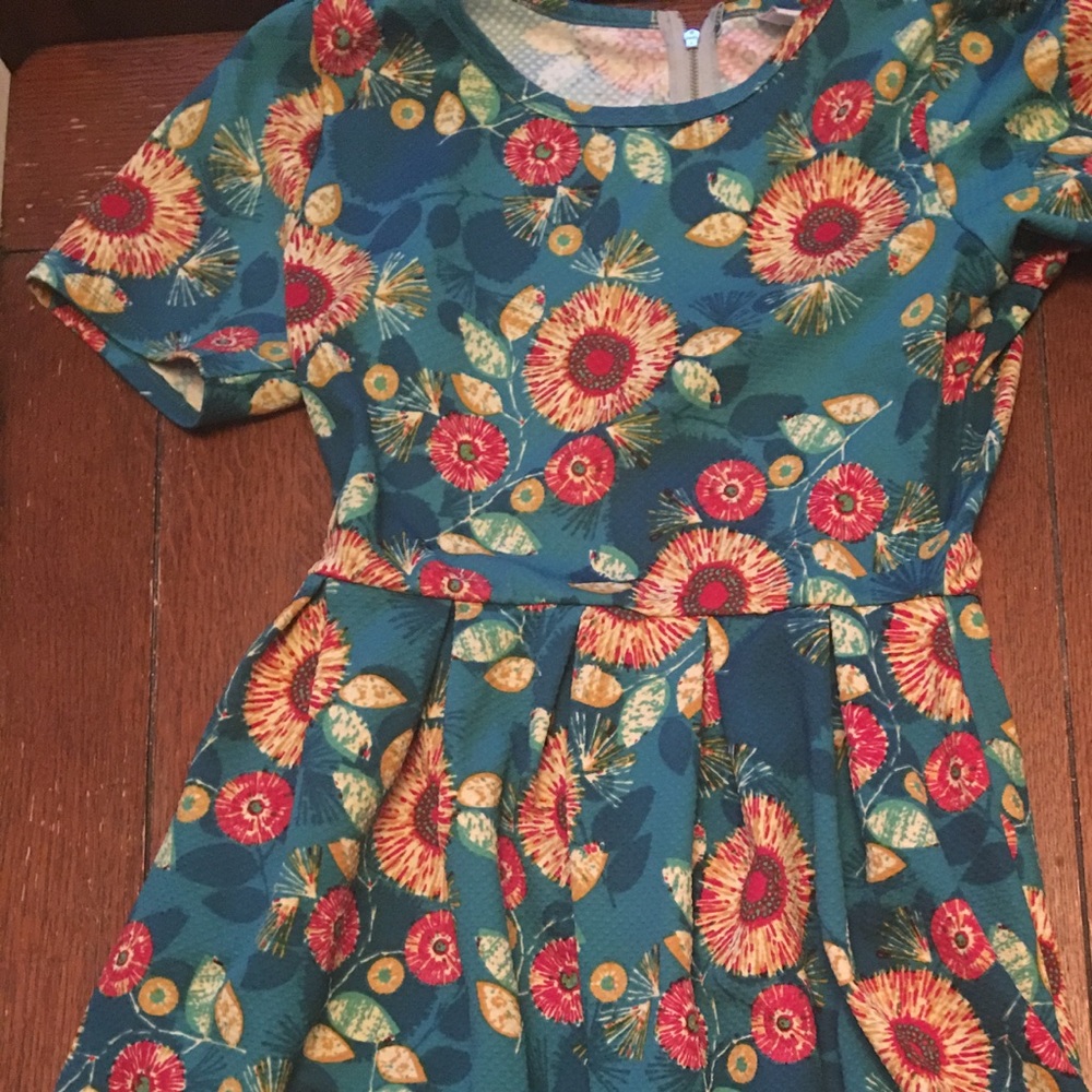 Lularoe Amelia