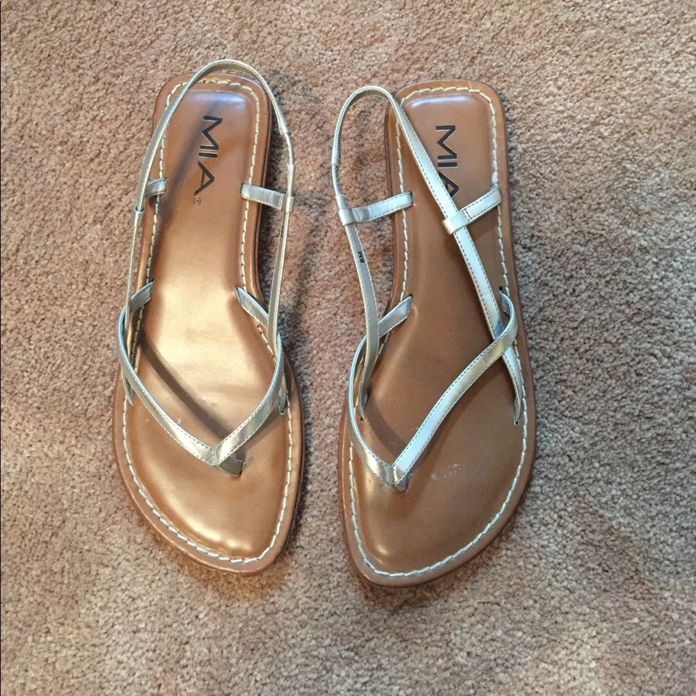 Silver sandals by Mia