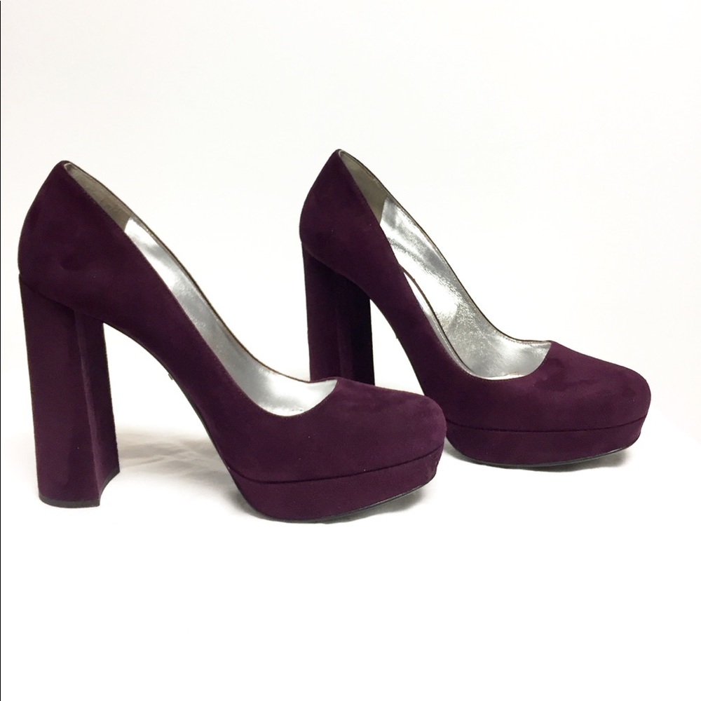 Suede burgundy almond toe pump by Prada