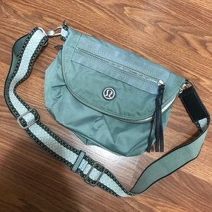 Lululemon Festival Bag in Grey