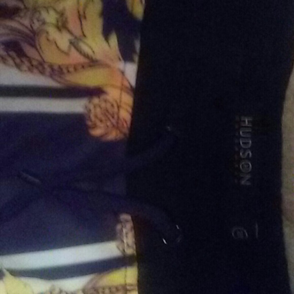 Hudson brand new shorts - Picture 2 of 4