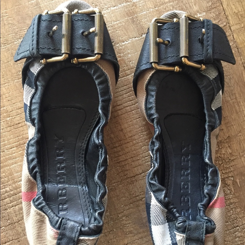 Authentic Burberry Flats