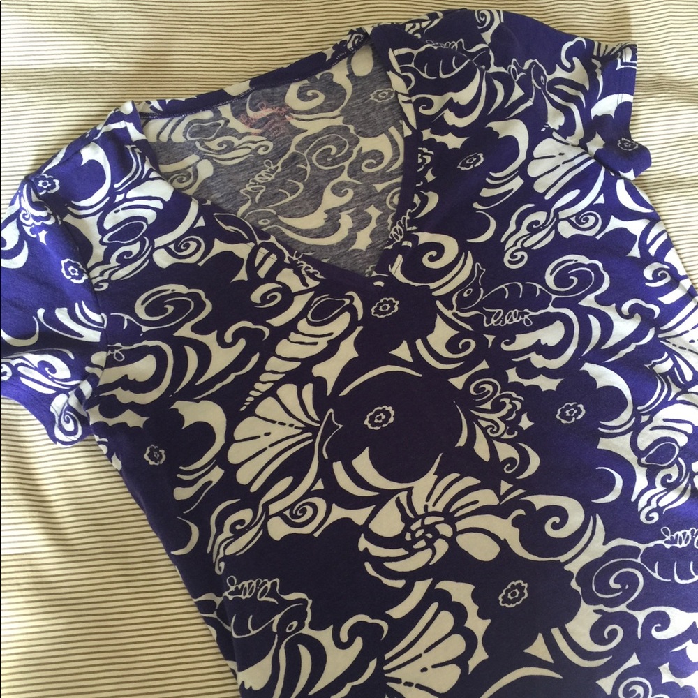 SOLD ✅ Lilly Pulitzer Meredith Short Sleeve Tee
