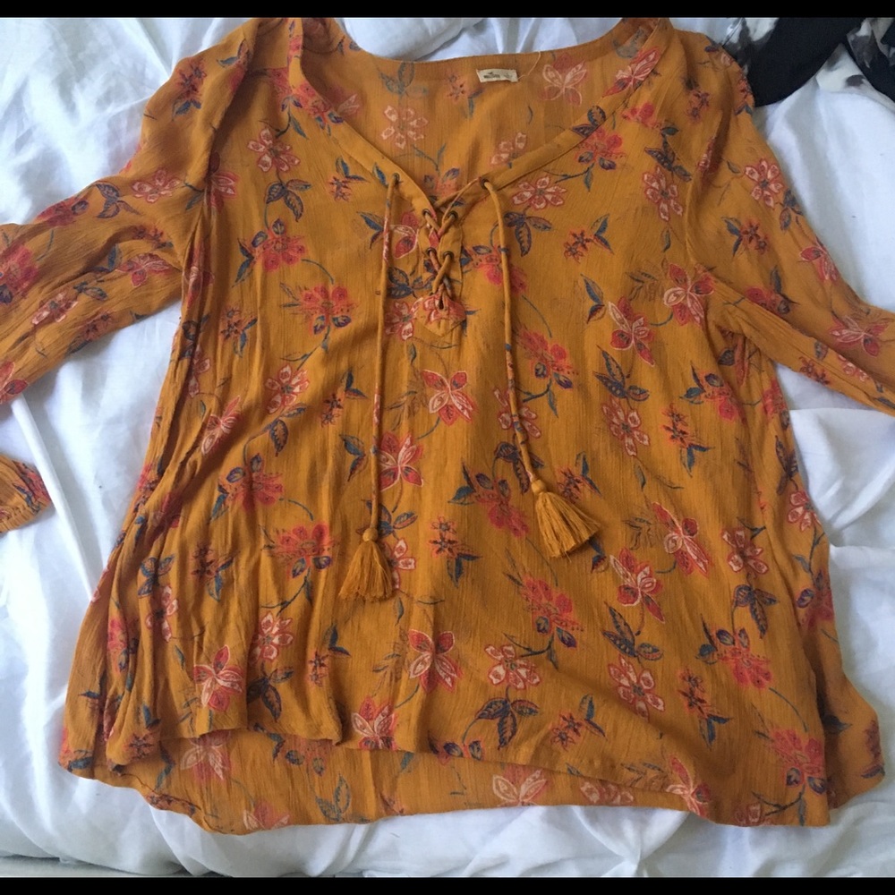 Women's fall blouse.