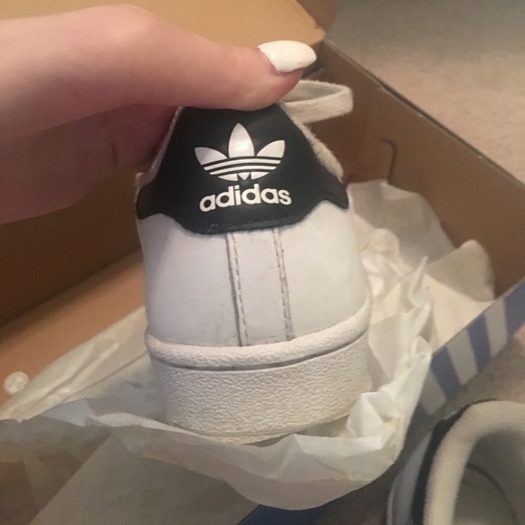 Adidas Superstar - Picture 5 of 6