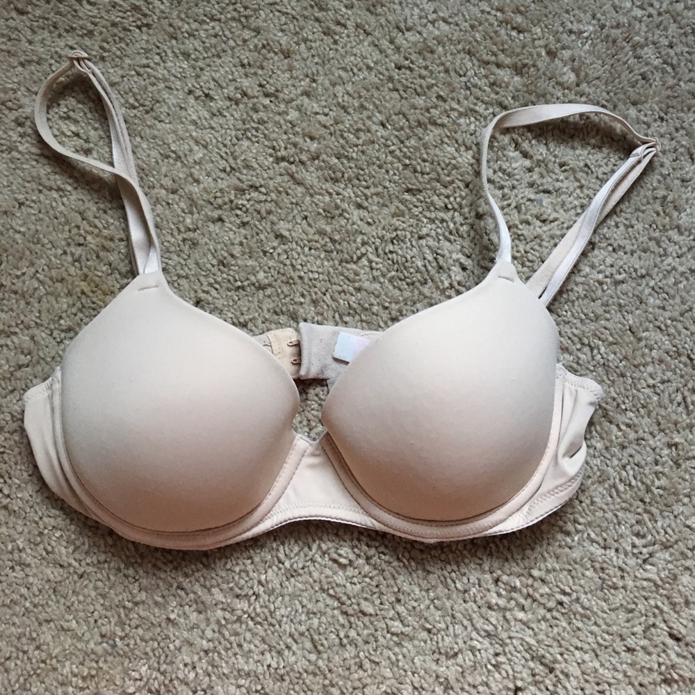 32B Pink t-shirt bra!