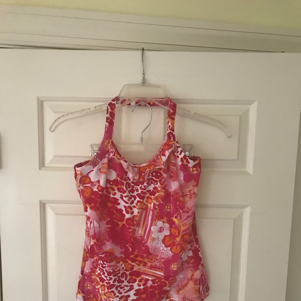 Halter top - Picture 2 of 4