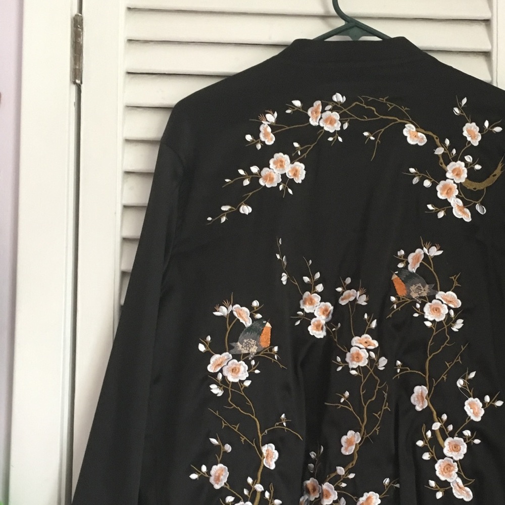 🌸🌿embroidered lightweight jacket🌿🌸