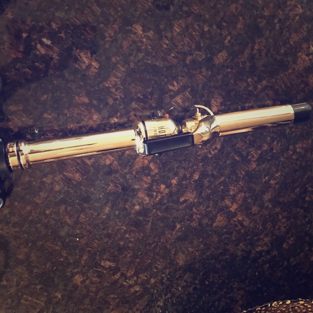 All GOLD HOT TOOLS CURLING IRON