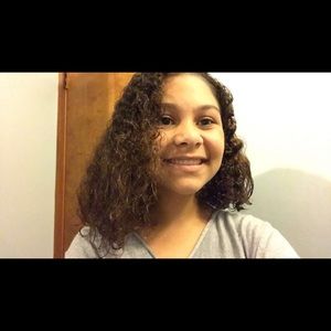 Meet your Posher, Ilana