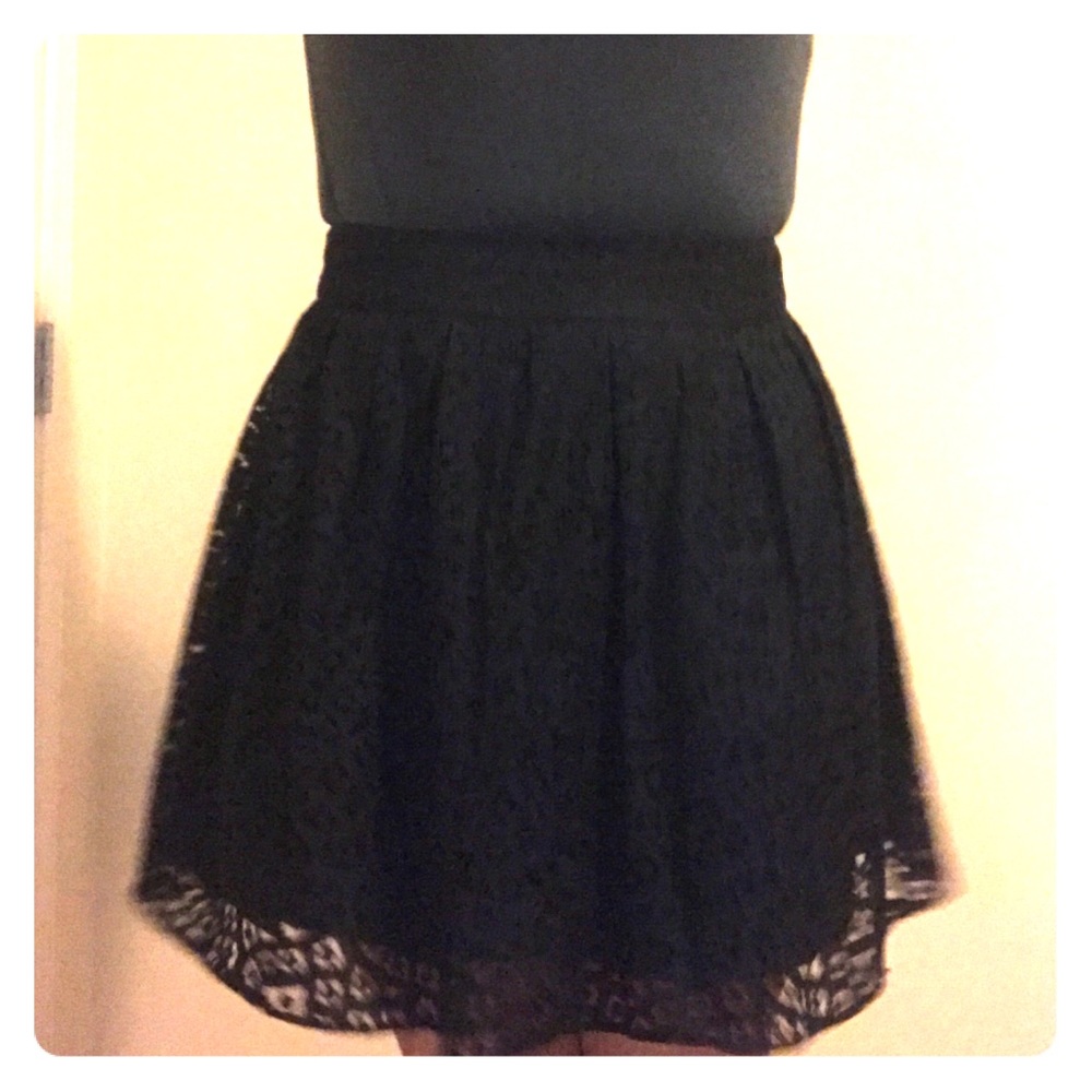 Brand new black skirt
