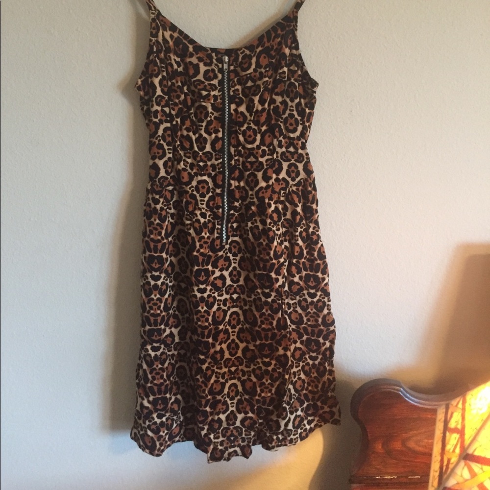 Leopard print/ zip up summer dress (size4)