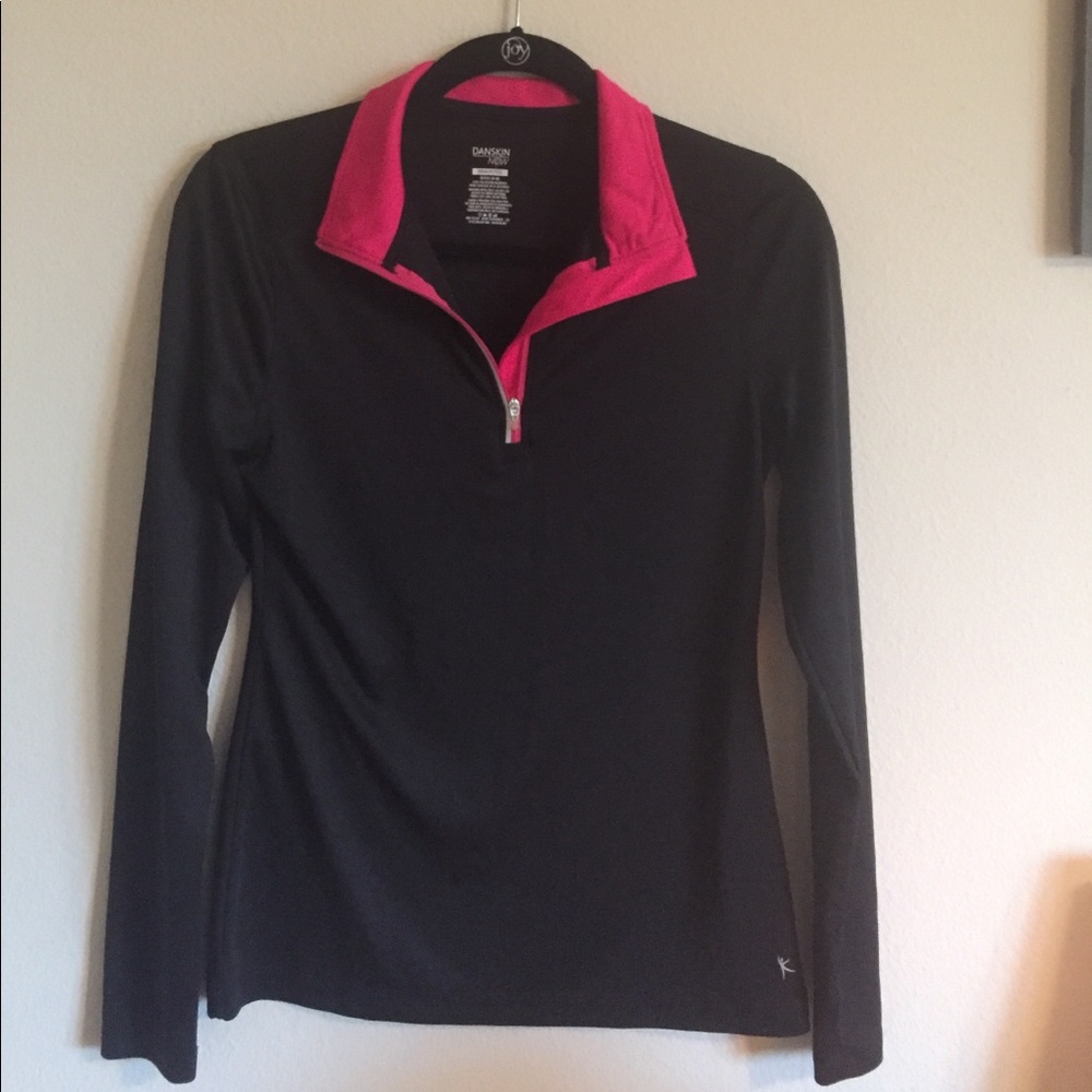 Black/ hot pink half zip up work out top