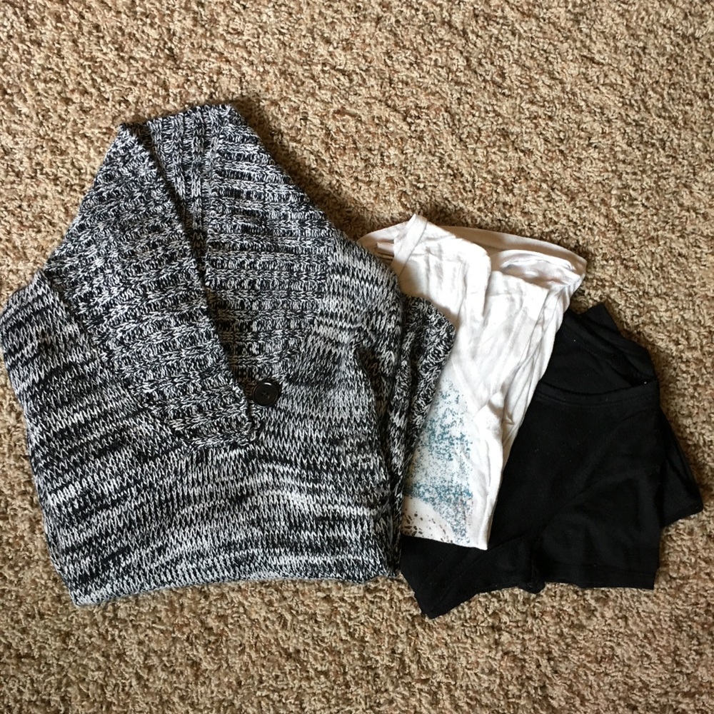 Sweater and T-shirt Bundle