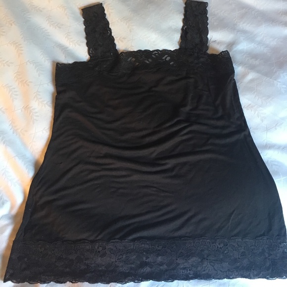 2 Halogen Lace Trim Tanks Size M - Picture 5 of 6