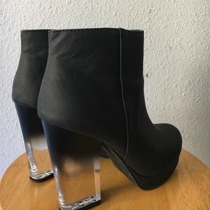 Deena + Ozzy ombré block heel boot