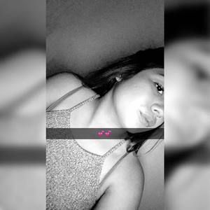 Meet your Posher, Valeria