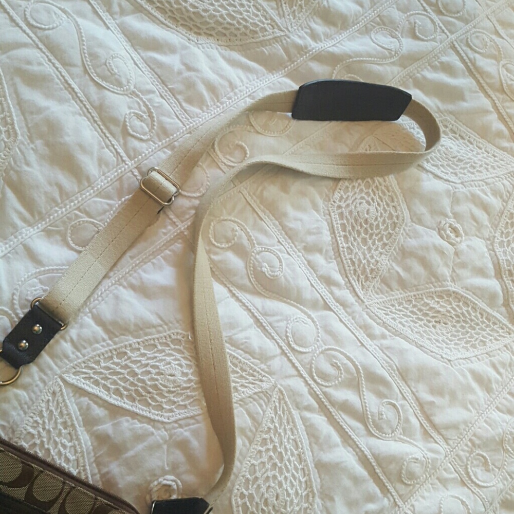 Authentic Coach Purse - Picture 2 of 4