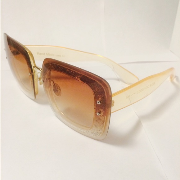 Oversized Square Frames - Picture 2 of 3