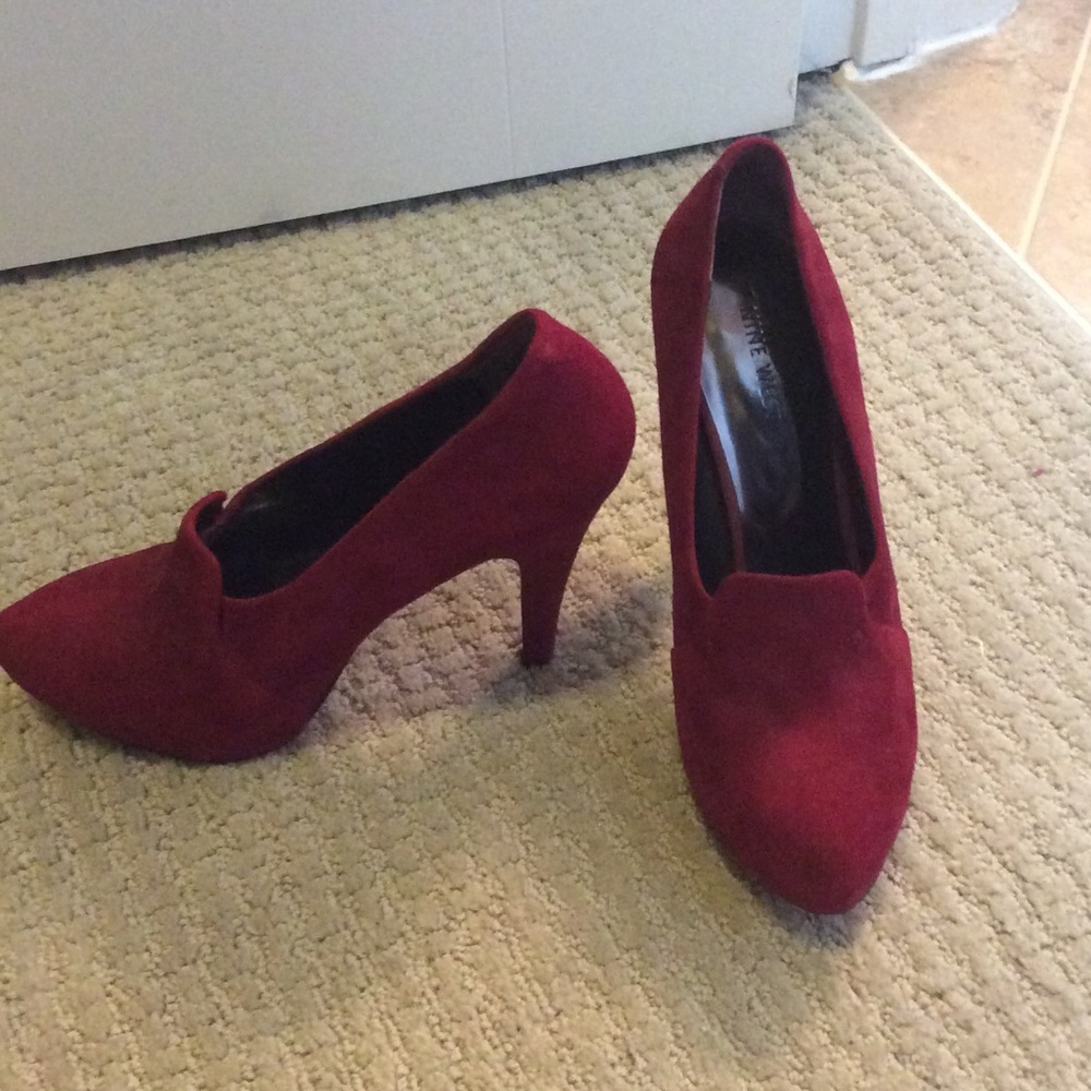 Nine West Burgundy Suede Heels