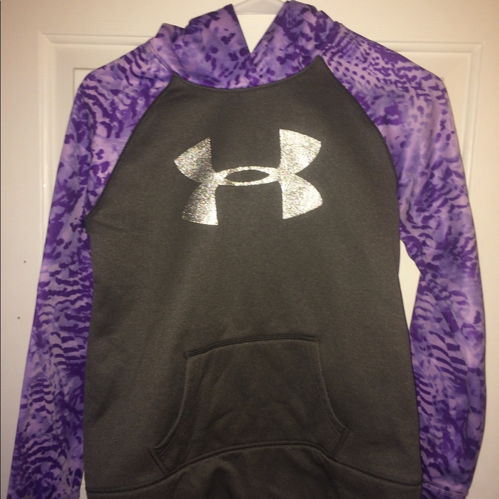 Under Armour Sweatshirt