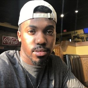 Meet your Posher, Que