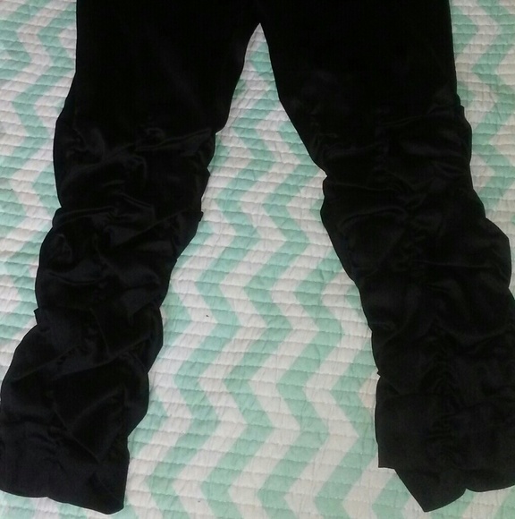 Shirley of Hollywood Satin 3/4 Inches Fitted Pant - Picture 4 of 7