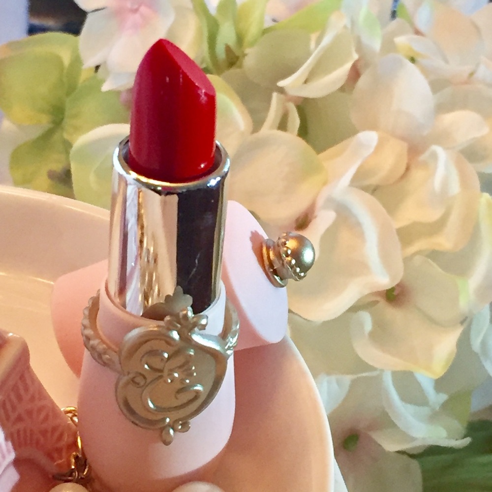 💋Super sexy RED lipstick! 💋 - Picture 4 of 7