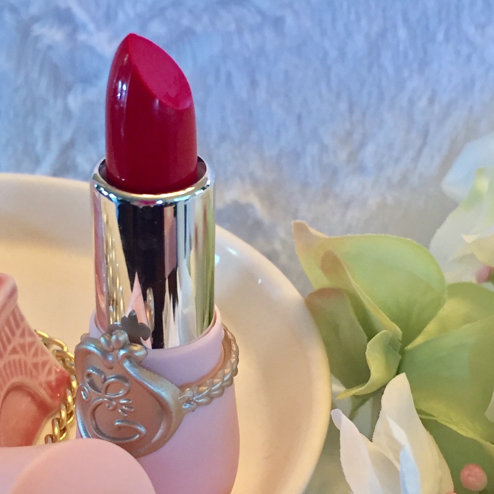 💋Super sexy RED lipstick! 💋 - Picture 6 of 7