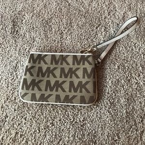 Authentic Michael Kors wristlet