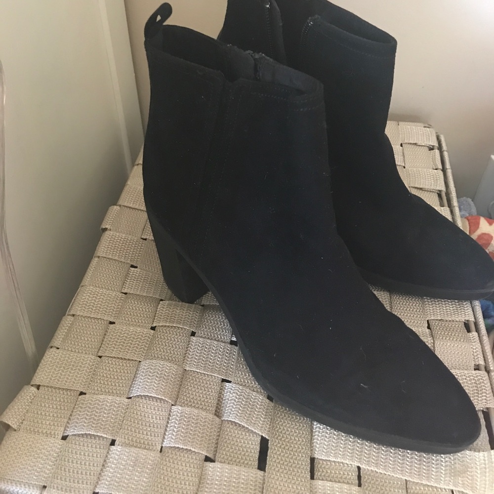 H & M black booties