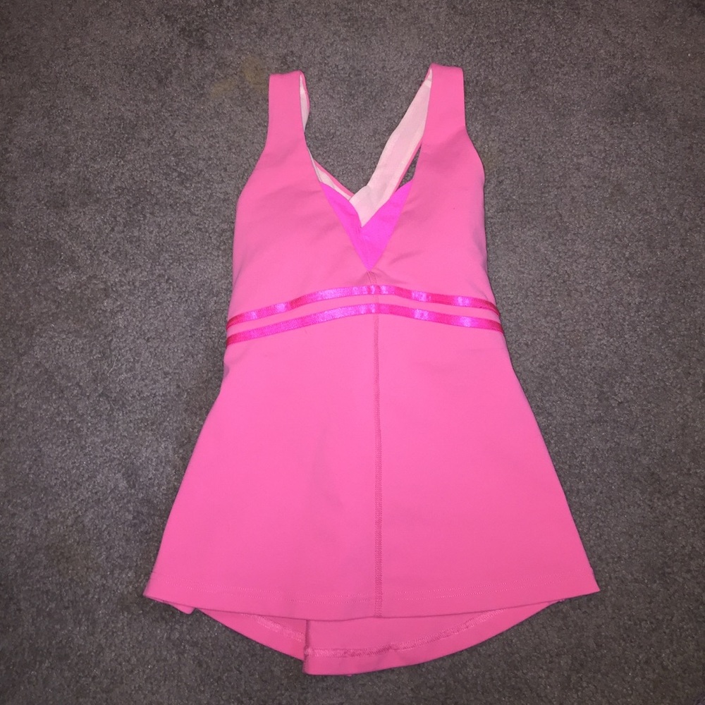 Lululemon tank