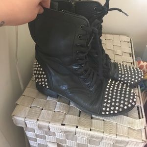 Steve Madden combat boots