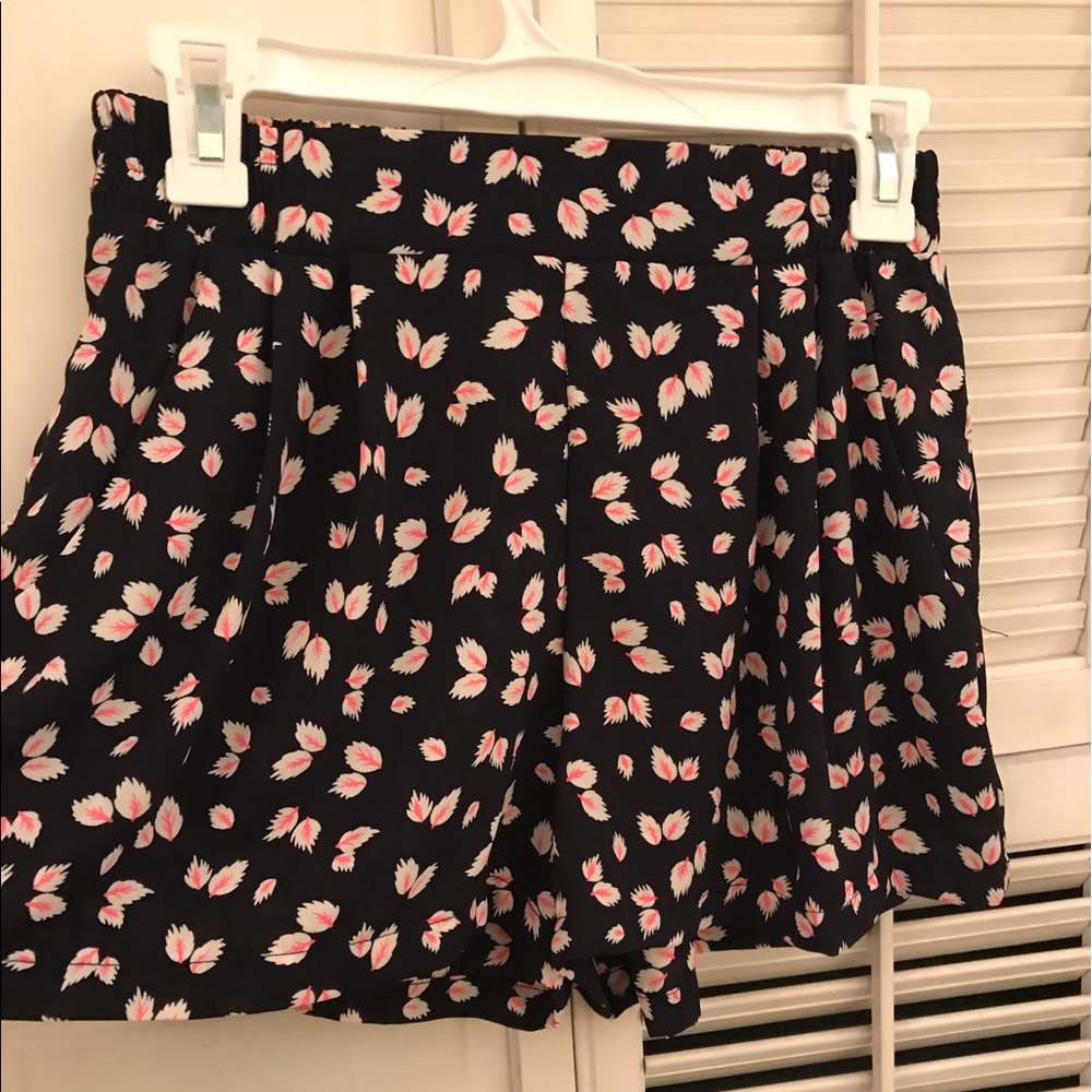 Patterned Shorts - image 2