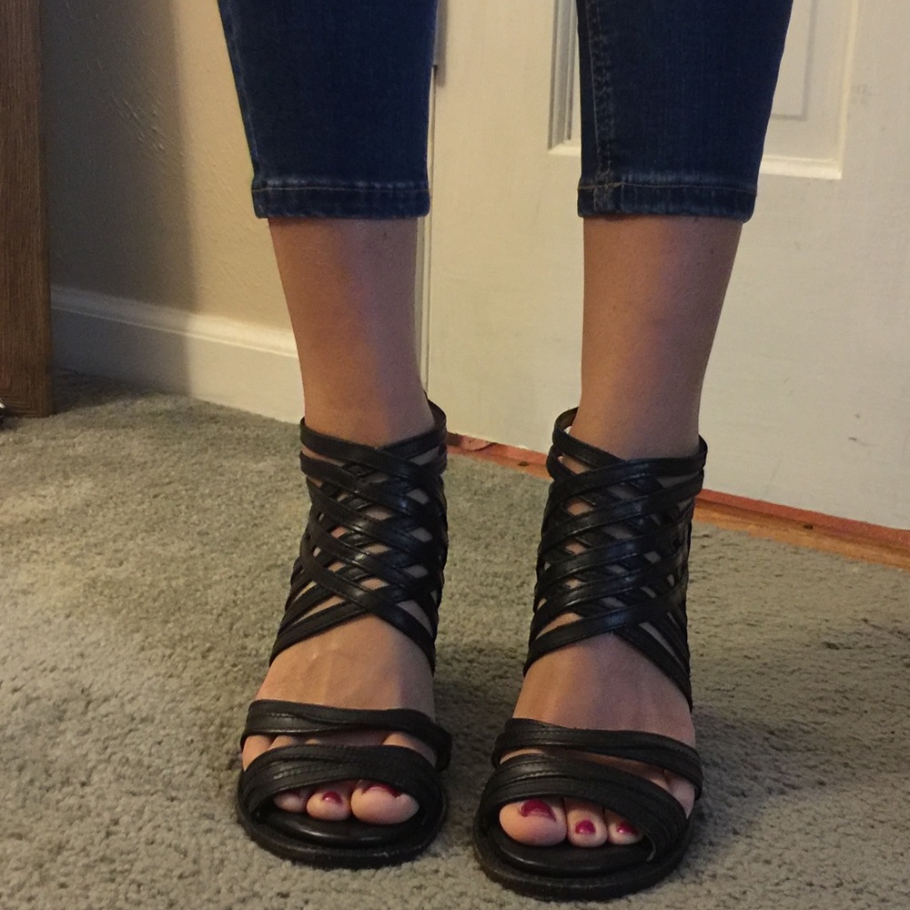Steve Madden freebird wedges size 8