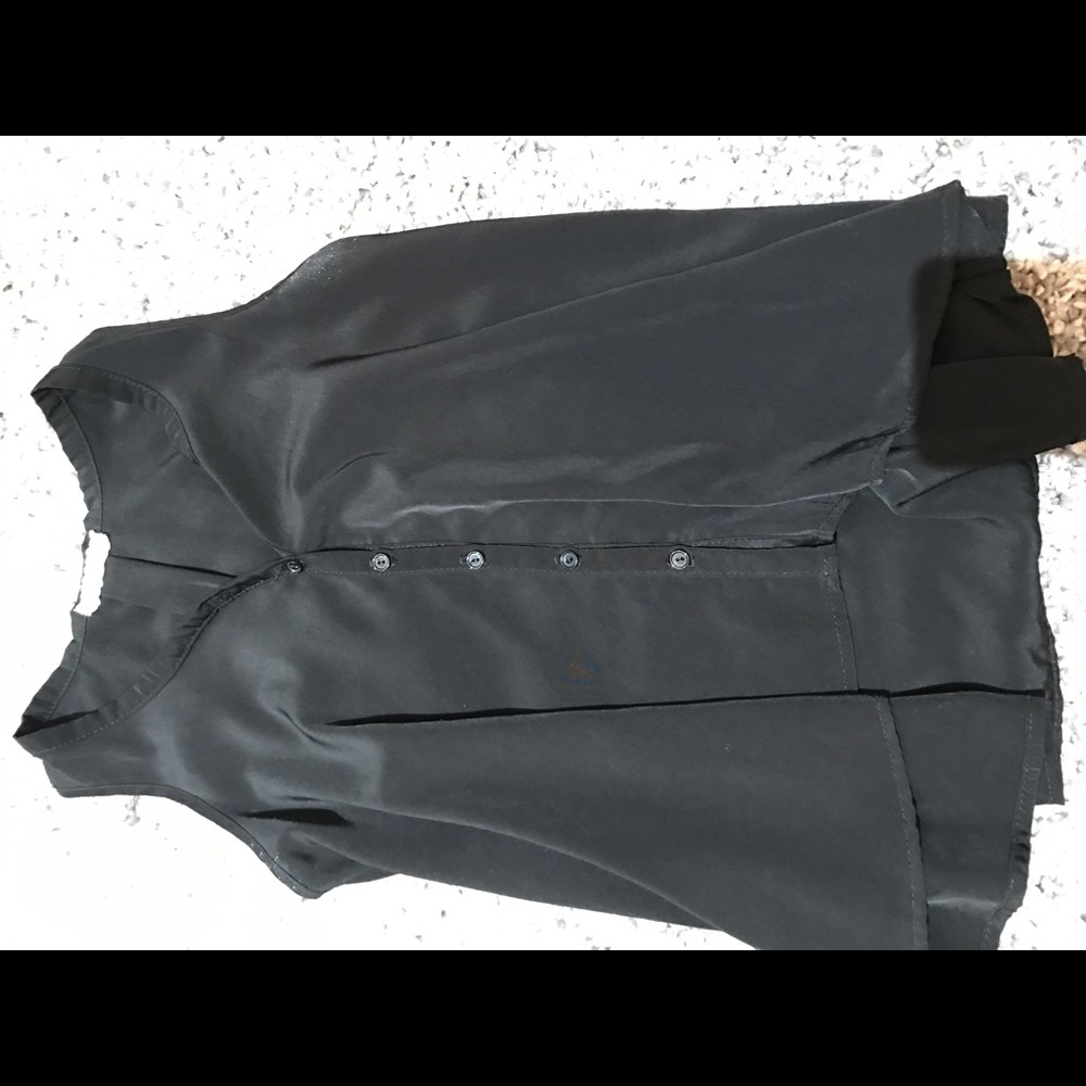 Black Sleeveless Button Down Tank Top